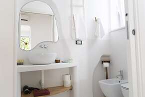 Ravino Secret Retreat