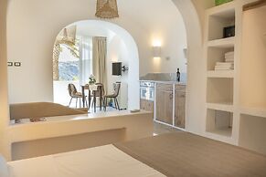 Ravino Secret Retreat