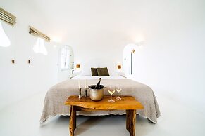 Ravino Secret Retreat