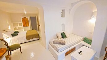 Ravino Secret Retreat