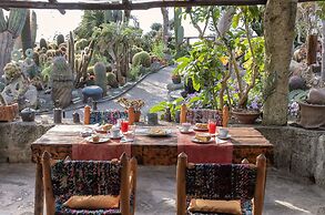 Ravino Secret Retreat