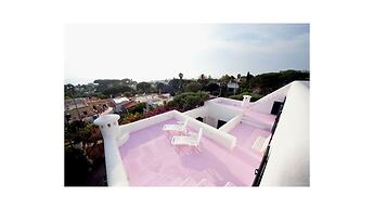 Ravino Secret Retreat