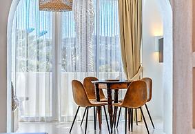 Ravino Secret Retreat