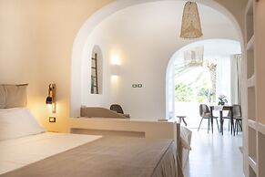 Ravino Secret Retreat