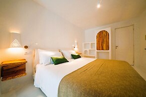 Ravino Secret Retreat