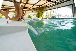 Ravino Secret Retreat