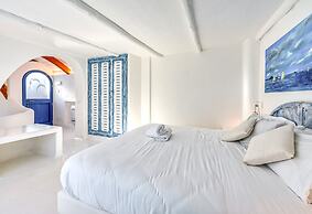 Ravino Secret Retreat