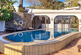 Ravino Secret Retreat