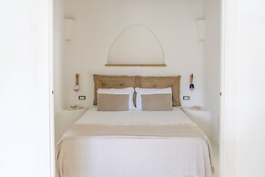 Ravino Secret Retreat