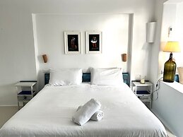 Ravino Secret Retreat