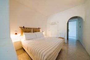 Ravino Secret Retreat