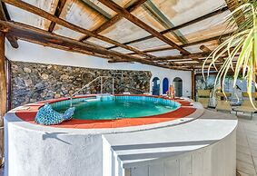 Ravino Secret Retreat