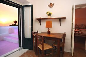 Ravino Secret Retreat