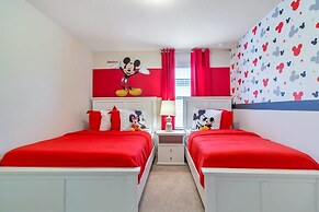 Lavish 5bd/4ba Home With Mickey Room and Stunning Pool Area #5st565