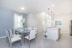 NEW DEC 2018! Solterra 6bd/4ba Pool Home #6st452