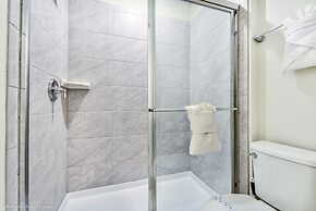 NEW DEC 2018! Solterra 6bd/4ba Pool Home #6st452