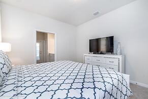 NEW DEC 2018! Solterra 6bd/4ba Pool Home #6st452