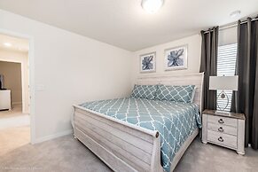 NEW DEC 2018! Solterra 6bd/4ba Pool Home #6st452