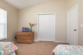 Hampton Lakes - Spacious 4bd/2ba Pool Home #4hl510