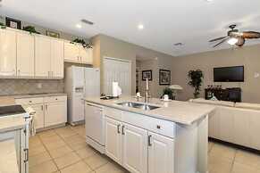 Watersong - Luxurious 5bd/4.5ba Pool Home #5wr510