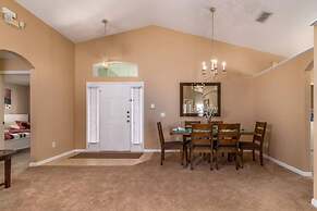 Hampton Lakes - Lovely 3bd/2ba Pool Home 3hl905