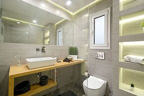 Acropolis Plus Penthouse