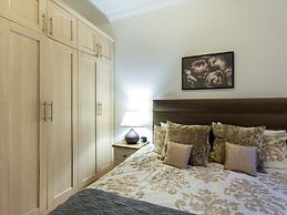 Spacious Centrally Located One Bed