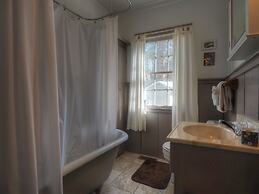 Murphy's Riverside -- Ev #3178 2 Bedroom Cottage by RedAwning