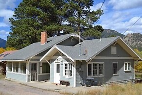 Murphy's Riverside -- Ev #3178 2 Bedroom Cottage by RedAwning