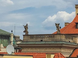 Incredible 2Br Loft in Heart of Prague