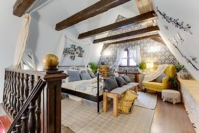 Incredible 2Br Loft in Heart of Prague