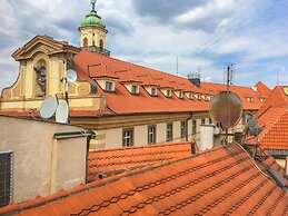 Incredible 2Br Loft in Heart of Prague