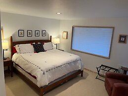 Riverdell Condo feature Floor Heating and Gas Grill by RedAwning