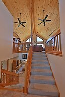Mountain Peak 4 Bedroom Home by RedAwning