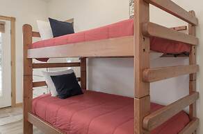 Mountain Peak 4 Bedroom Home by RedAwning