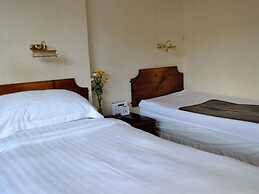 Sonata Guest House - Adults Only