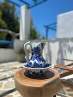 Sea View Apartments & Studios