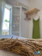 Sea View Apartments & Studios