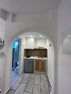 Sea View Apartments & Studios