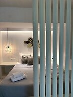 Sea View Apartments & Studios