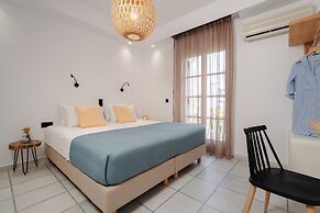 Sea View Apartments & Studios