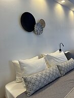 Sea View Apartments & Studios