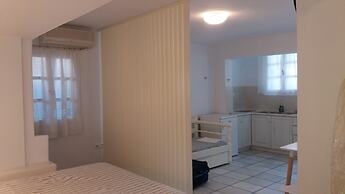 Sea View Apartments & Studios