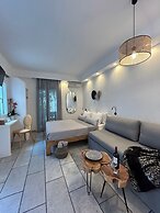 Sea View Apartments & Studios