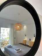 Sea View Apartments & Studios