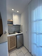 Sea View Apartments & Studios