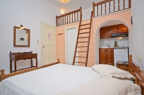 Sea View Apartments & Studios