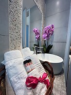 Sea View Apartments & Studios