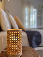 Sea View Apartments & Studios