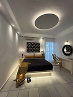 Sea View Apartments & Studios